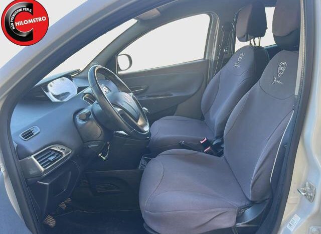 
								LANCIA Ypsilon 1.2 69 CV 5 porte Gold full									