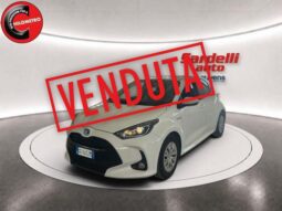 TOYOTA Yaris 1.5 Hybrid 5 porte Business