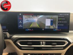
										BMW 330 i xDrive Touring full									