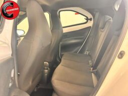 
										TOYOTA Aygo X 1.0 VVT-i 72 CV 5 porte Active S-CVT full									