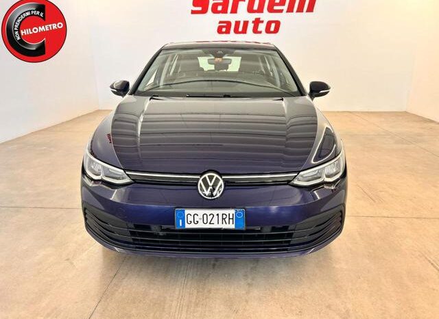 
								VOLKSWAGEN Golf 1.0 eTSI EVO DSG Life full									