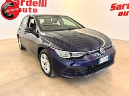 
										VOLKSWAGEN Golf 1.0 eTSI EVO DSG Life full									
