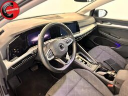 
										VOLKSWAGEN Golf 1.0 eTSI EVO DSG Life full									