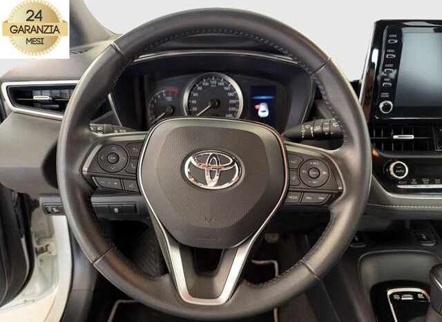 
								TOYOTA Corolla 1.8 Hybrid Business full									
