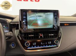 
										TOYOTA Corolla 1.8 Hybrid Business full									