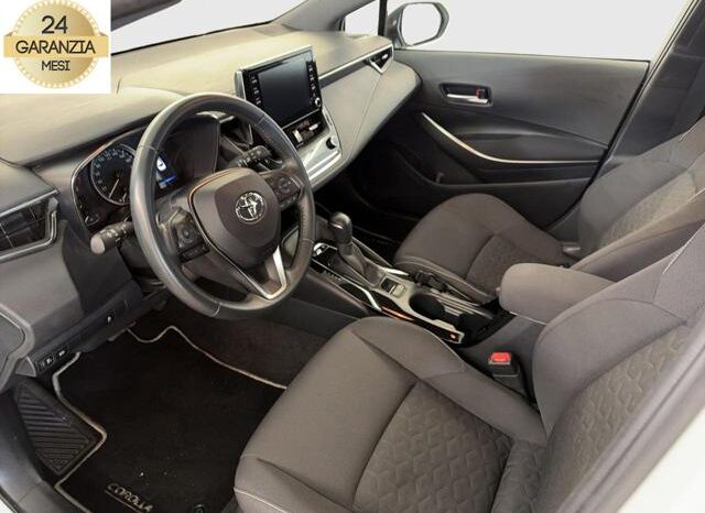 
								TOYOTA Corolla 1.8 Hybrid Business full									