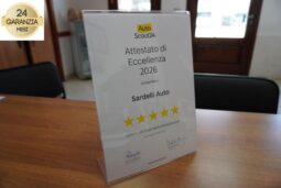 
										TOYOTA Corolla 1.8 Hybrid Business full									