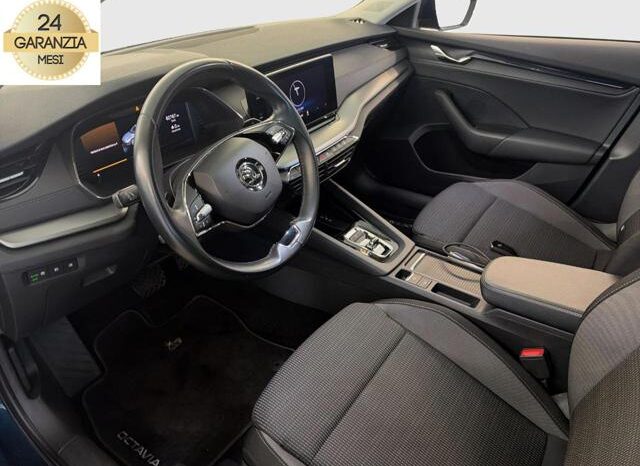 
								SKODA Octavia 2.0 TDI EVO SCR DSG Wagon Executive full									