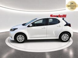 
										TOYOTA Yaris 1.5 Hybrid 5 porte Active KM 0 full									